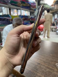 Iphone XS Max 256 GB (81 % Health) Dual Sim PTA approved 0