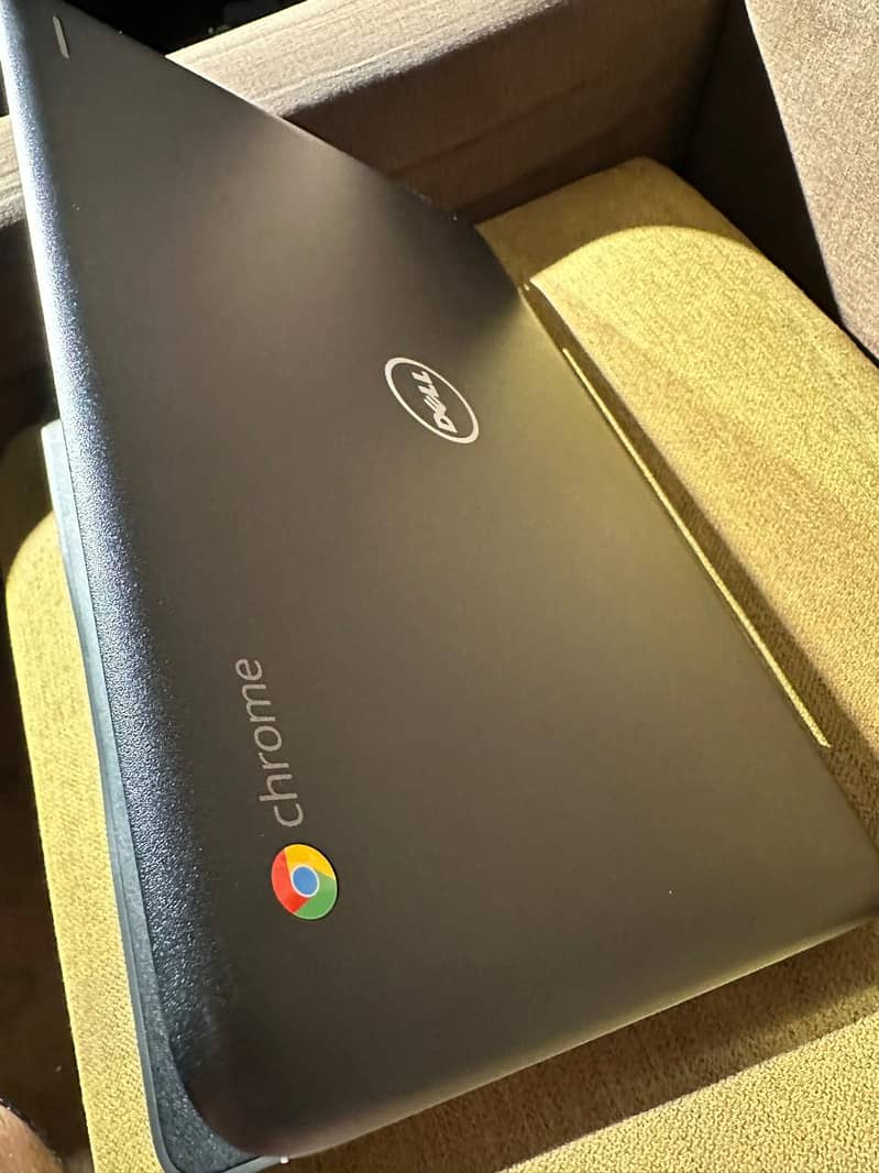 Dell Chromebook 11 3180 11.6” HD Celeron 2.2GHz 4GB 16GB eMMC Wi-Fi B 0