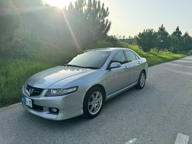 Honda Accord CL9 2003 4