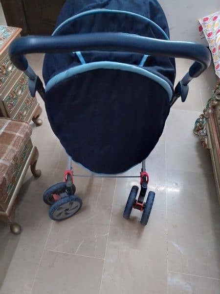 Excellent condition Pram 4