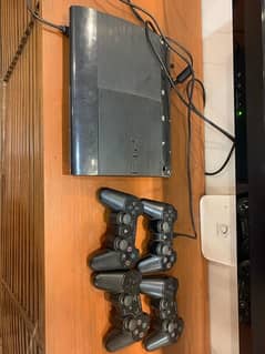 Playstation 3 with 4 controllers