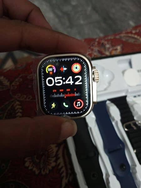 Brand new smart watch for sale 7 in 1 strapes 4