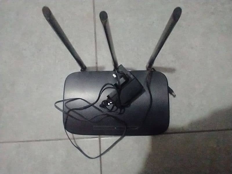 wifi router TP link 3 antenna 0