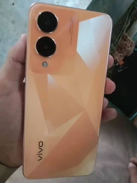 vivo y17s 3