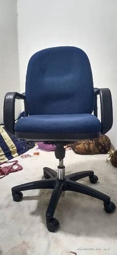 imported revolving chair citizen brand 10 by 10 less condition