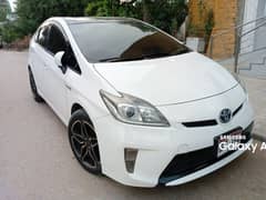 Toyota Prius 2012 Registered 2016 complete orignal