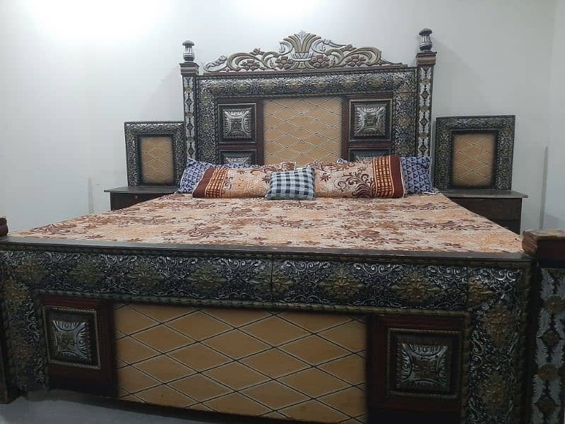 bed / bed set / king size bed / wooden bed / double bed / bed for sale 4