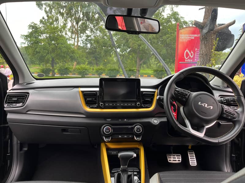 KIA STONIC 2022 EX+, 23,000 KM driven 5