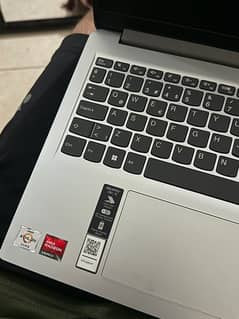 lenovo ideapad 1 _ 0