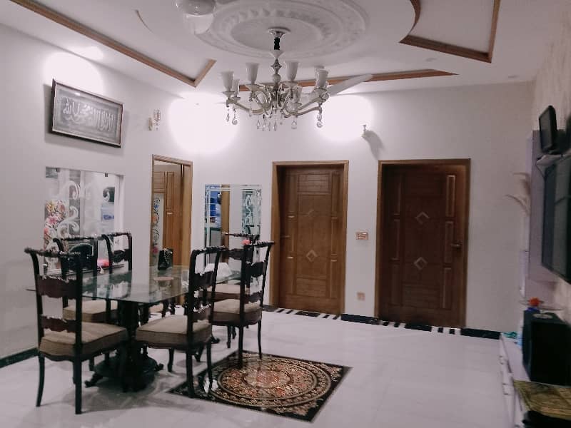 10 Marla corner Double storey house available for sale in PGECH PHASE 2 Eden Chowk township college Road Lahore 7