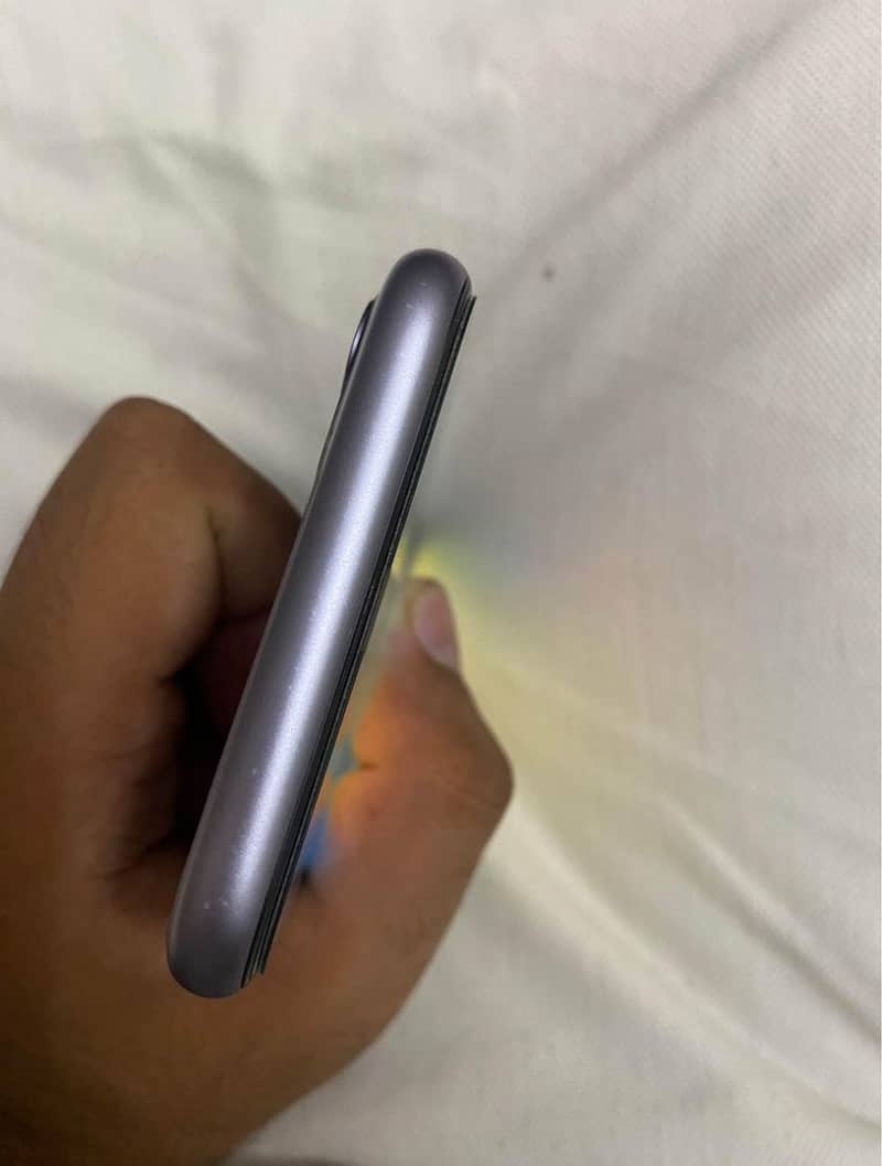 Iphone 11, 64 gb 1