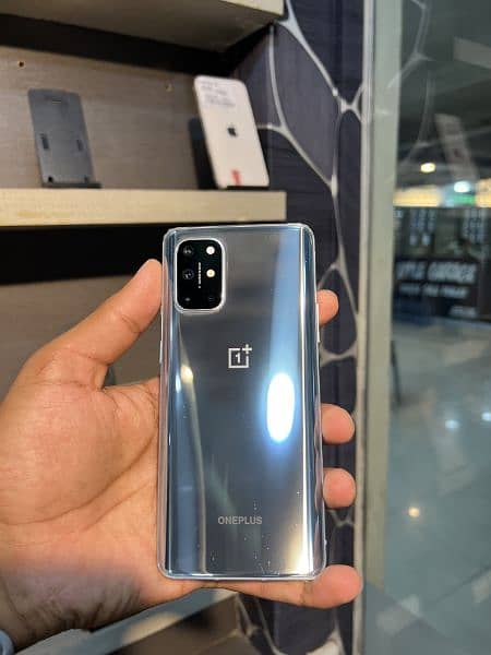 OnePlus 8T 8/128 lush condition 3