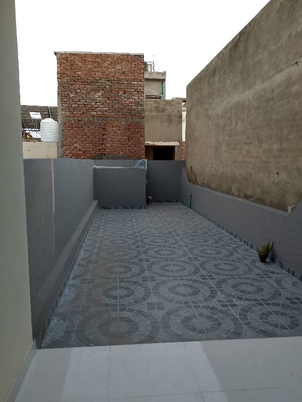 3.5 Marla triple story Brand New in Al hamed colony opp Neelam block Iqbal town Lahore 10