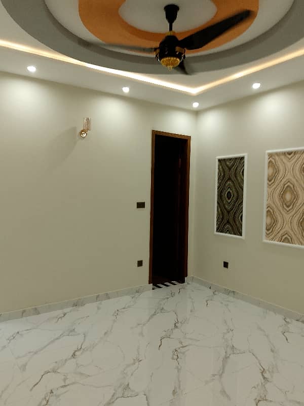 7 Marla double story Brand New in samnabad Lahore 1