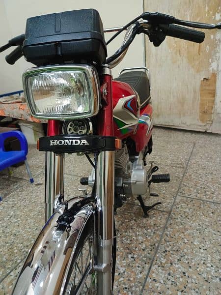 Honda 2023 Model ok bike Hay 3