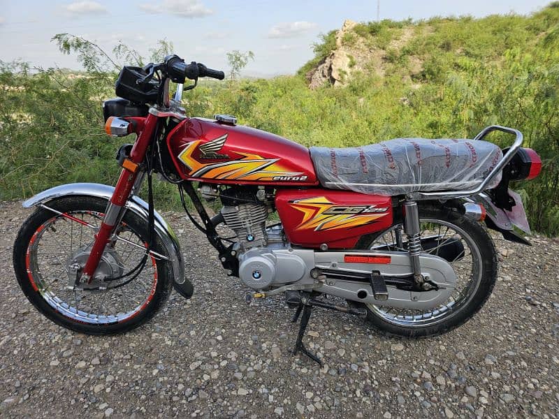 Honda 125 Red Color 2021 model lash condition 1