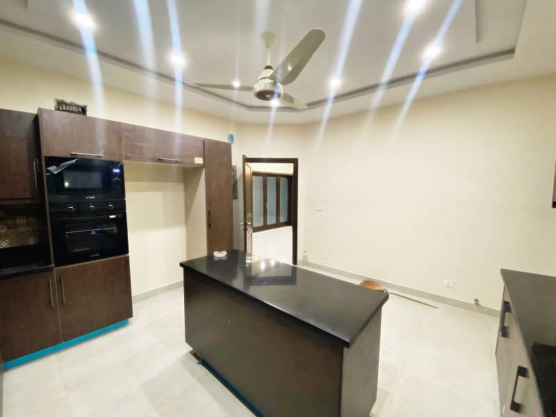 Cantt Properties Offer 1 Kanal Brand New House Available For Rent In Block FF DHA Phase 4 14