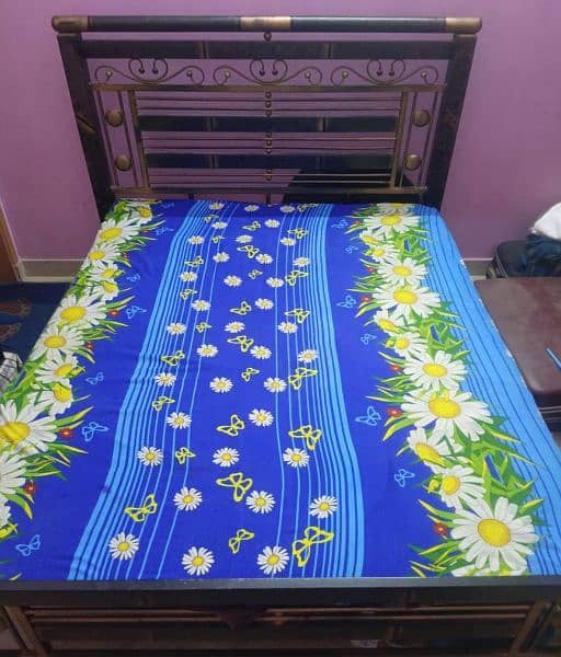 iron bed for sale size 6.5 1