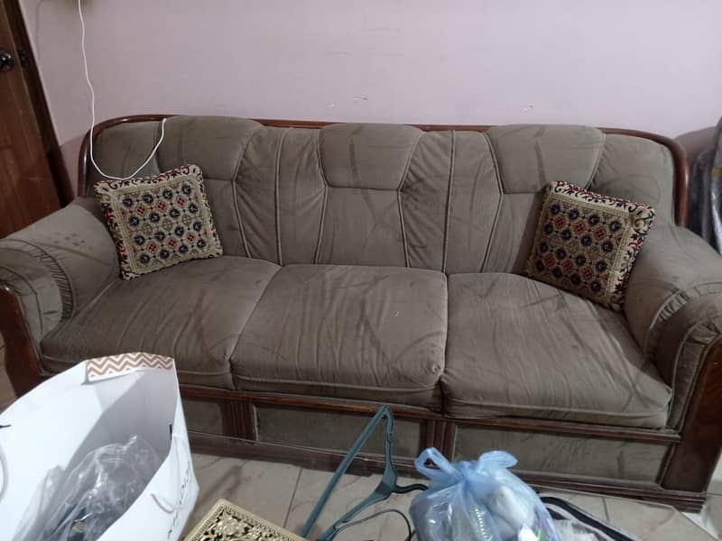 Sofa set with tables 2