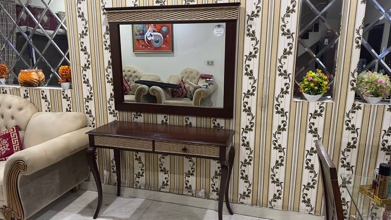 Console Table 0