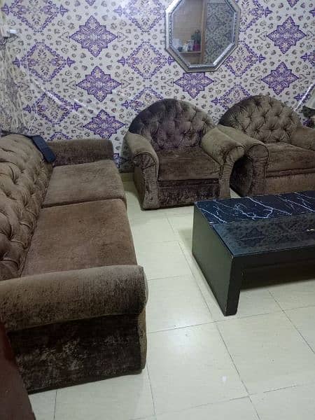 5 seater sofa excellent condition 0