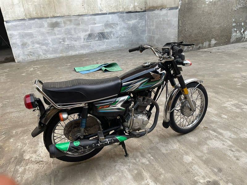 honda 125 2023  modle 11