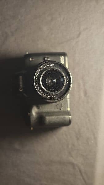 Canon M50 Mirrorless Camera 4