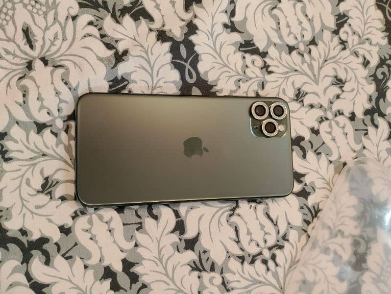 iPhone 11 pro max pta approved 256 gb 5