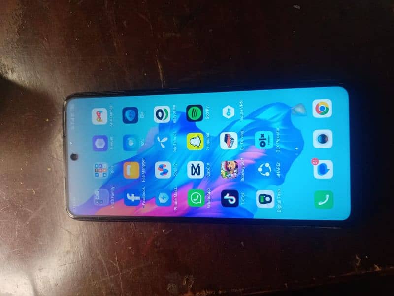 tecno camon 18 p 6