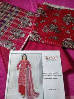 FIZA NOOR

3 piece Printed suit