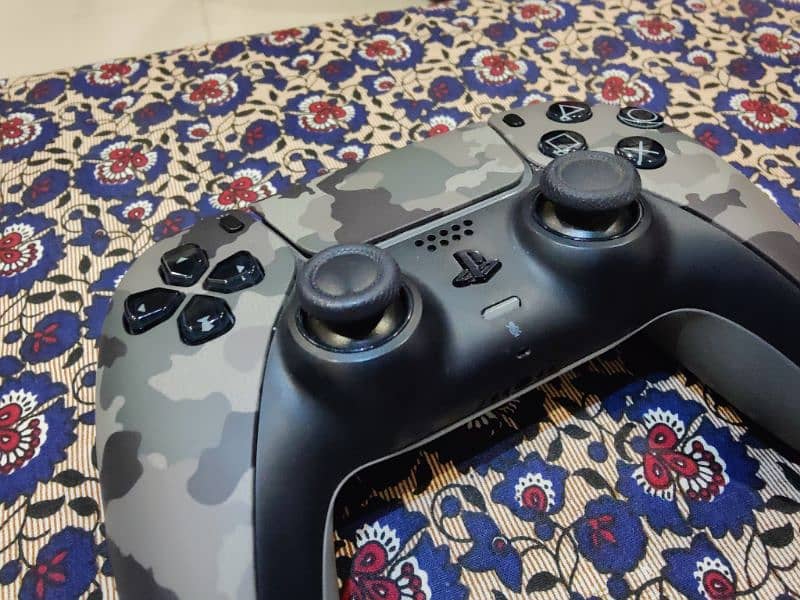 Playstation 5 Camouflage Controller 6