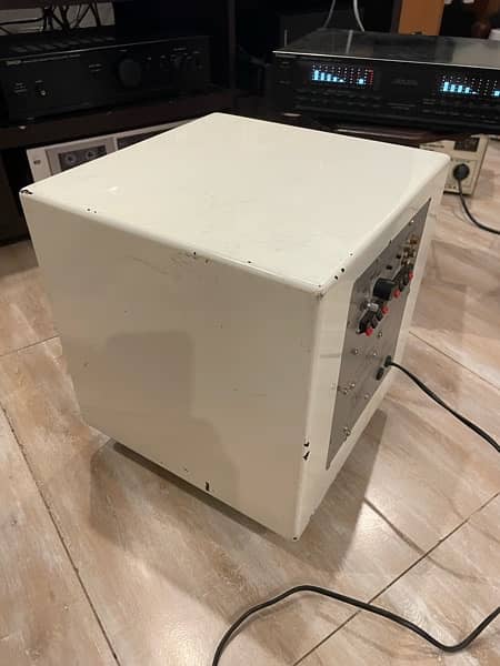 Pure Accoustics SL-W10 150 watts 2