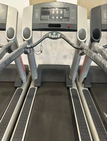 life fitness 95ti American brand treadmill / running machine available 1