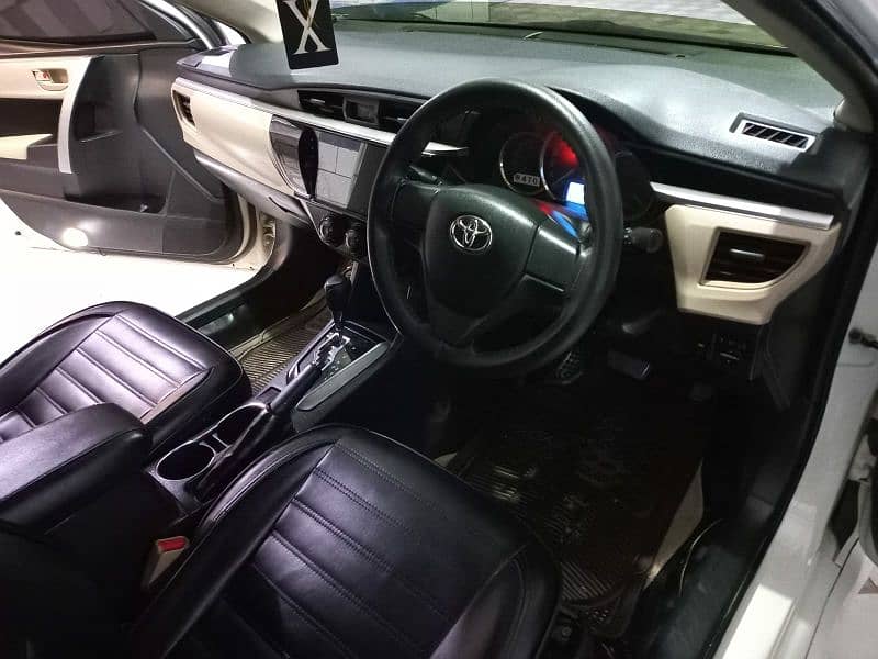 Toyota Corolla GLI 2017 automatic transmission 13