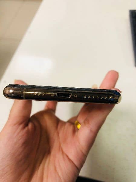 Iphone XS Gold 256GB Non Pta 2