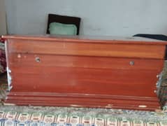 indian harmonium for sale which have brown body and 1 fan