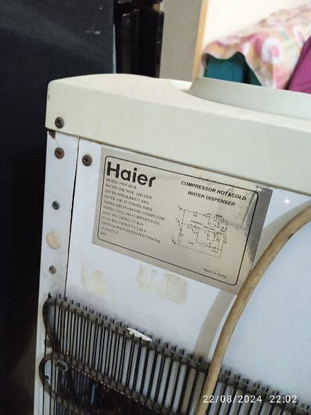 Haier water dispenser 3