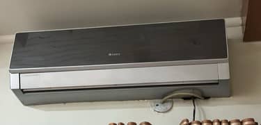 Gree Split AC 1.5 Ton