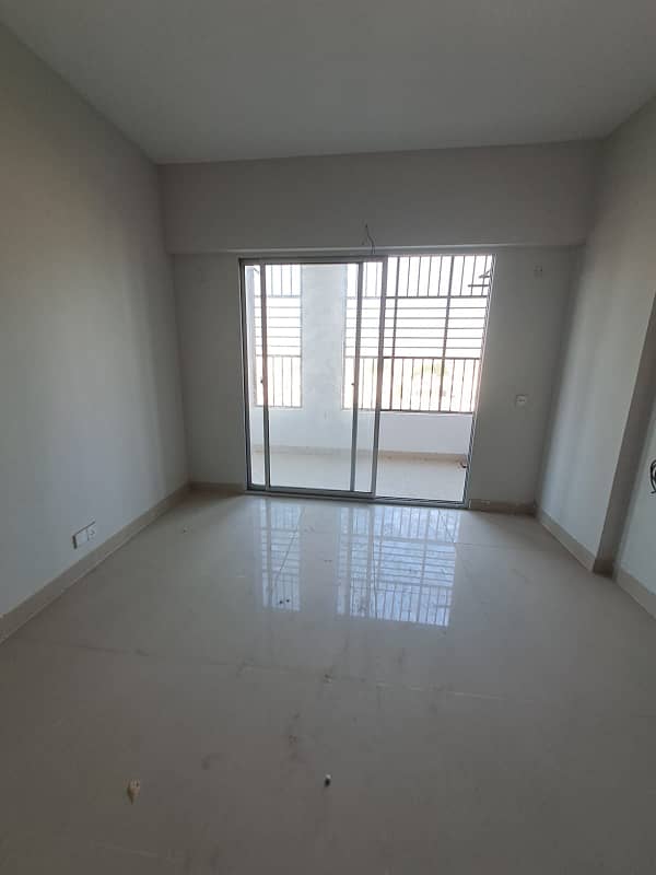 Luxurious Flat for Sale in Gulistan-e-Jauhar Block-15 23