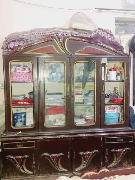 bed with showcase and dressing table 2