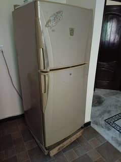 Dowlance Fridge 0