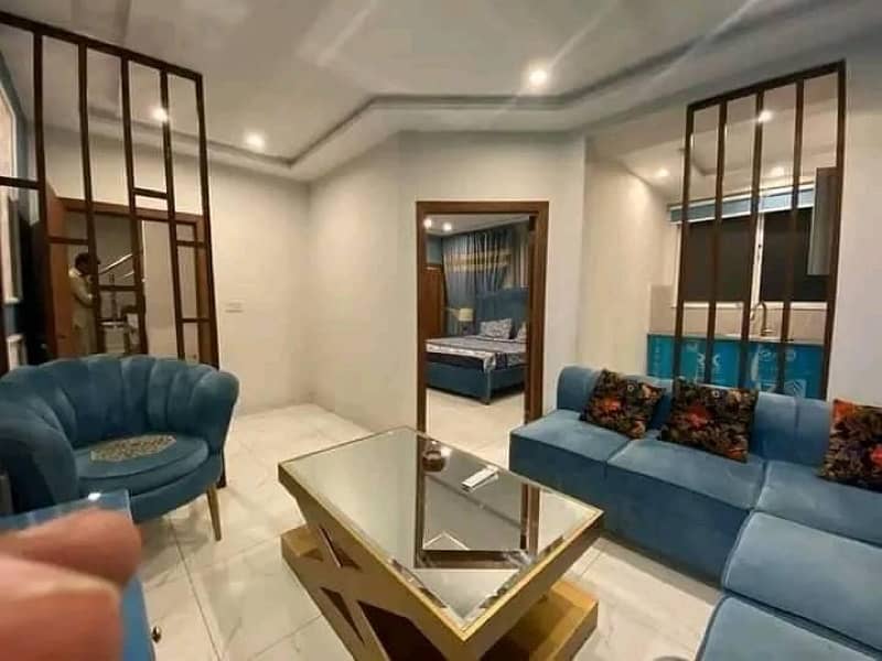 One bedroom flat for short stay like (3s4hrs ) for rent in bahria town 3