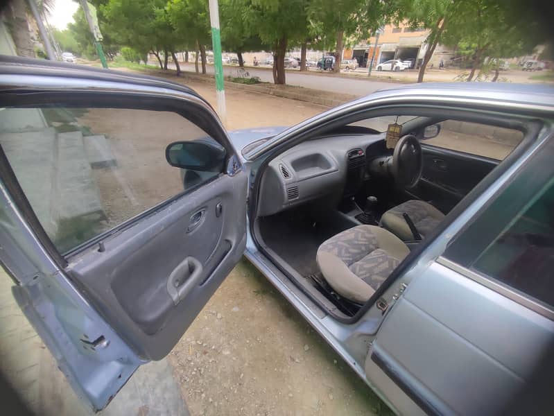 Suzuki Baleno 2004 9