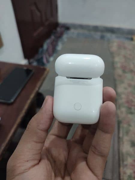 Apple Airpods 2nd Generation ( original ) 4