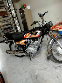 HONDA 125 2022 Model k Original Tanki Tapy