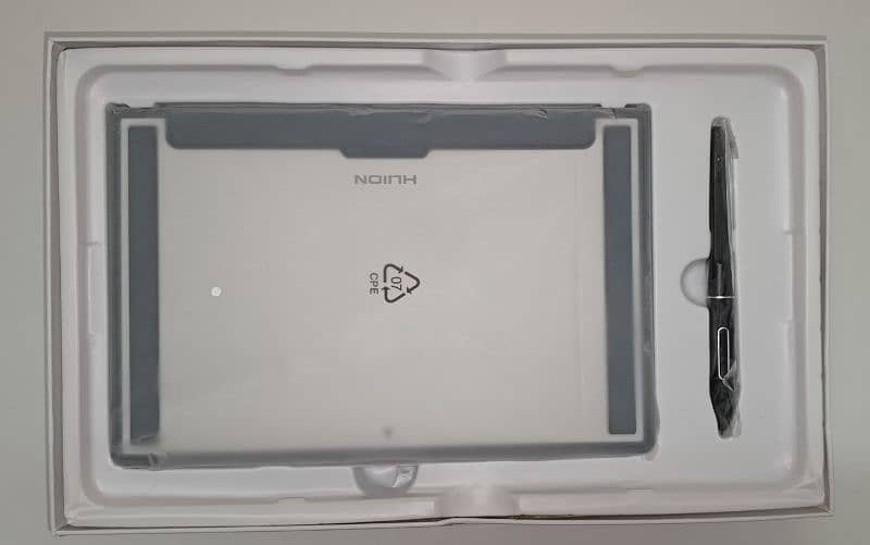 HUION KAMVAS 13 DRAWING TABLET 11