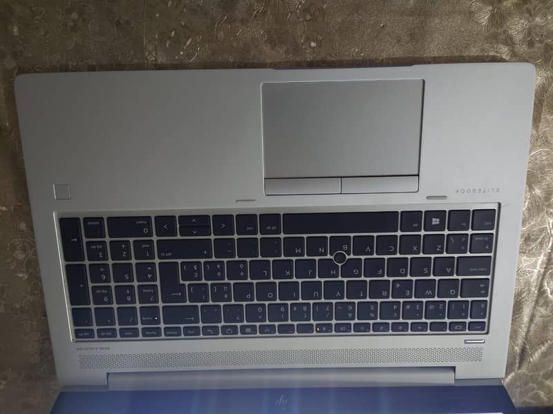 Dell elitebook i5 7th gen 3