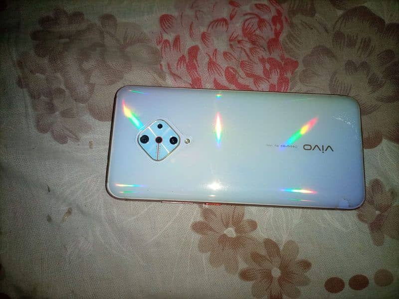 vivo s 1 pro 8. ram 128jb 0