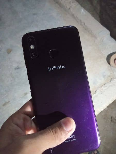 infinix hot 4 light 1