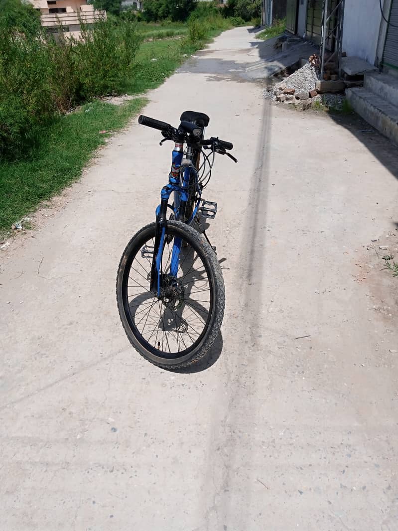 Mountain bicycle with chargeable light  Good Condition, 9.5/10 9